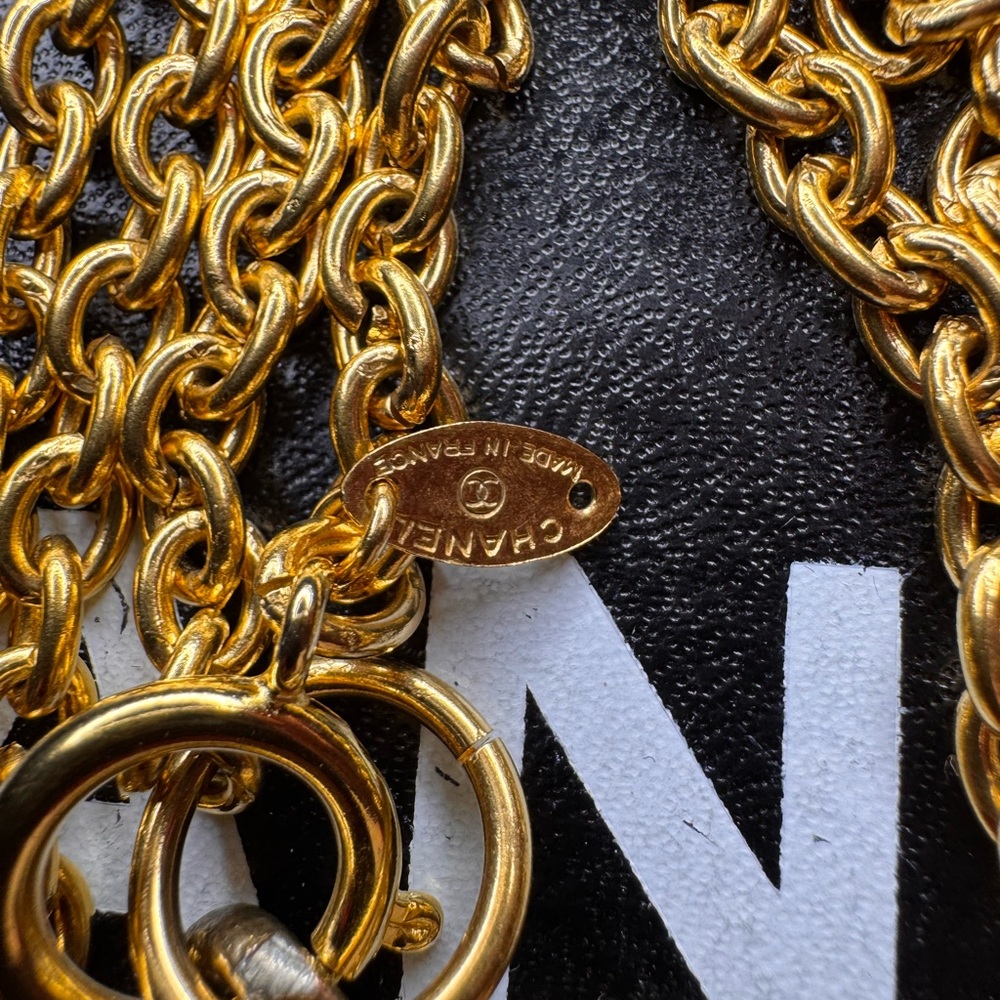CHANEL Gold Necklace - Picture 2 of 9